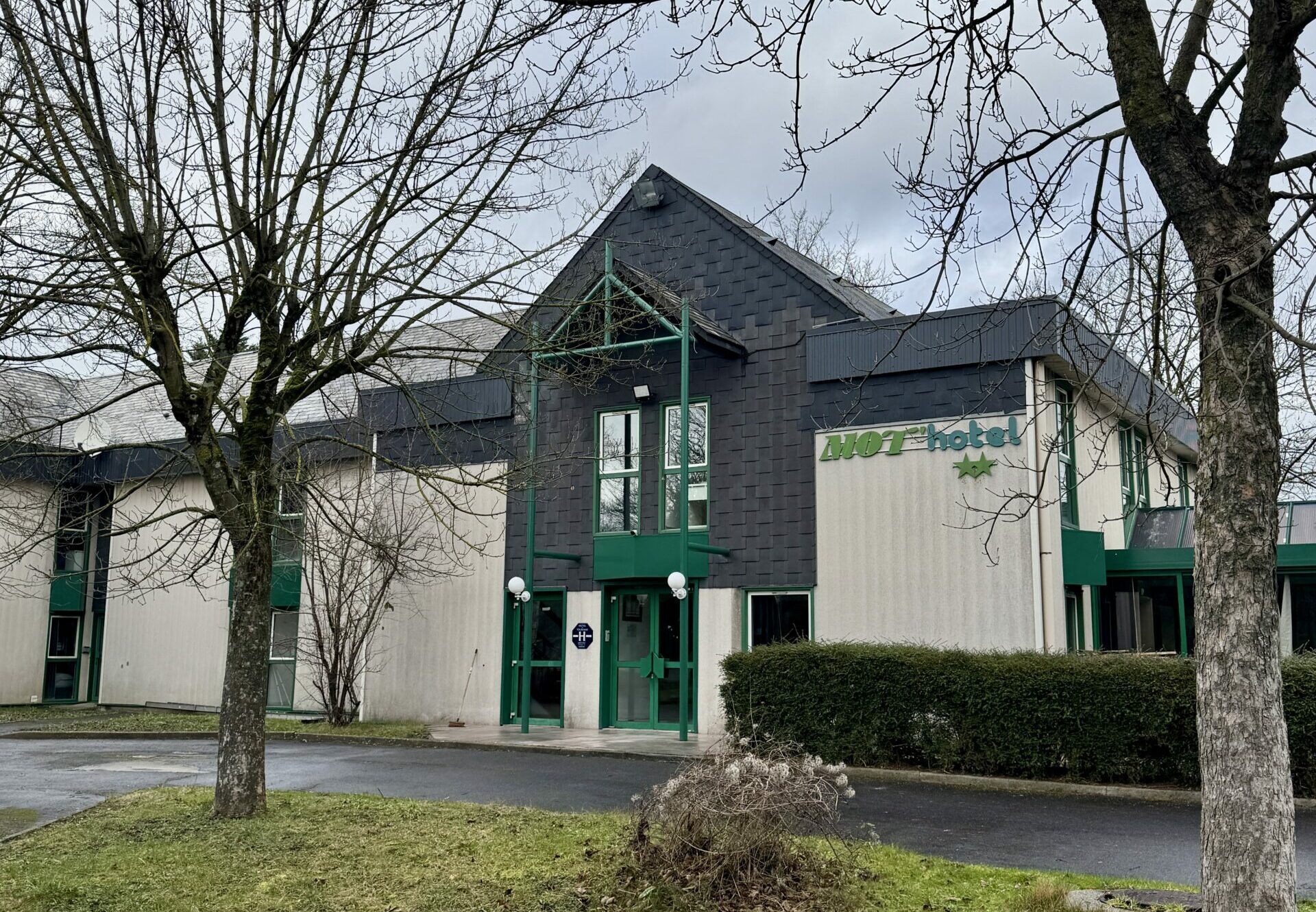 mot facade 2026.02.05